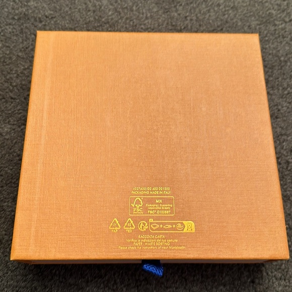 Louis Vuitton storage box - Picture 3 of 3